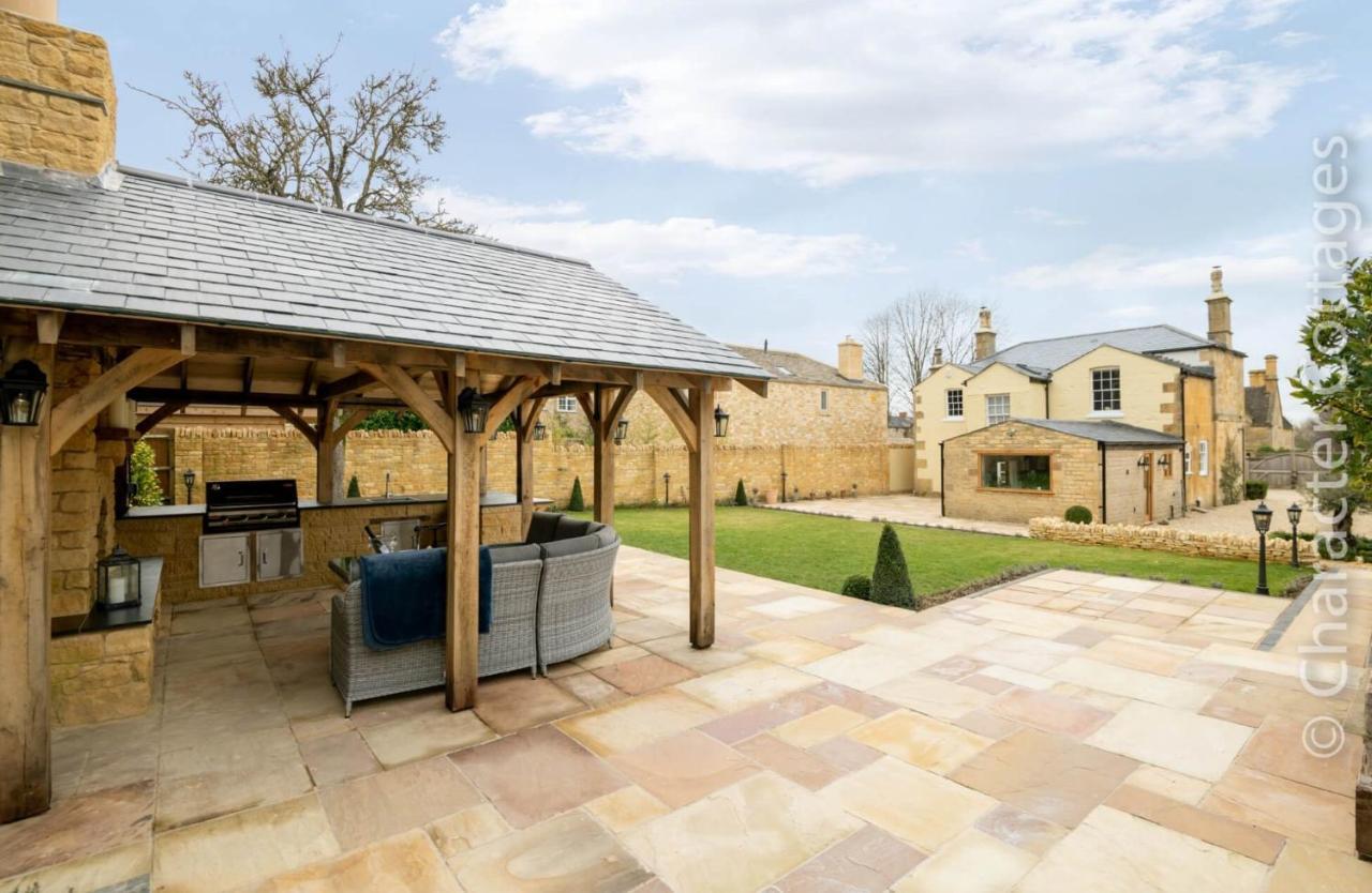 Cotsall House Broadway  Exterior photo