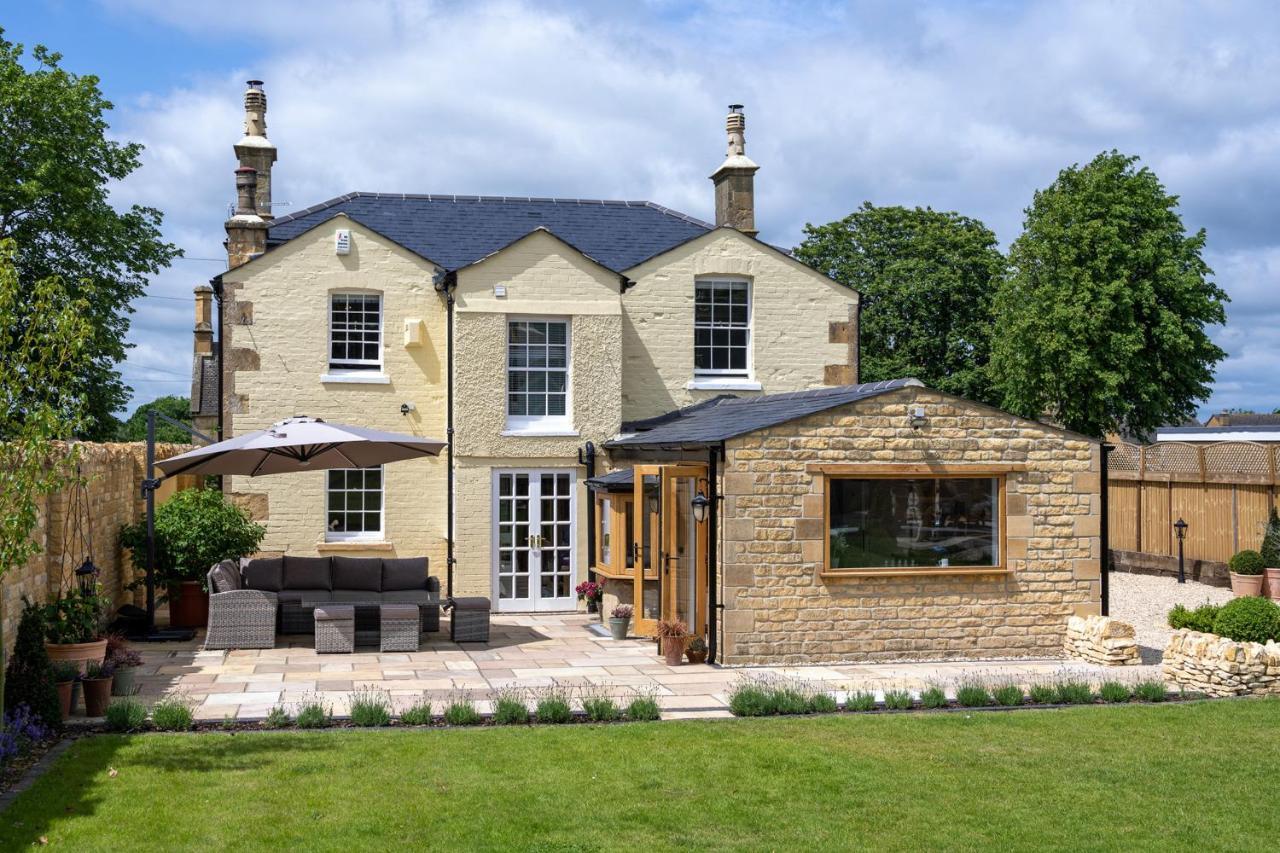 Cotsall House Broadway  Exterior photo
